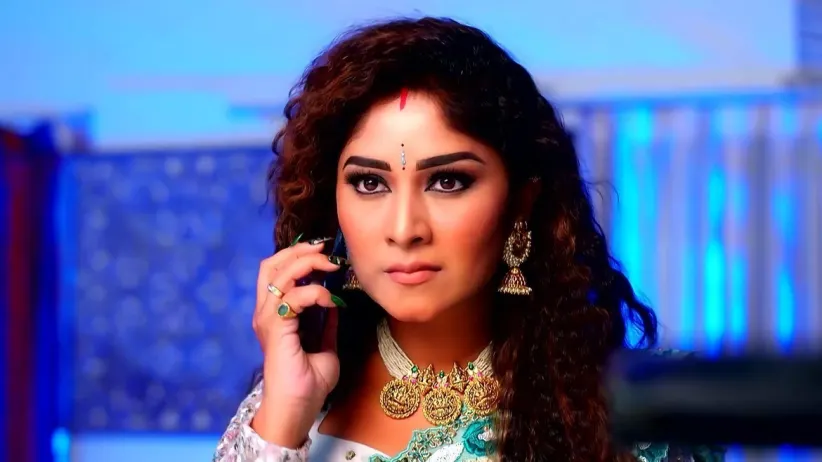 Mahalakshmi’s Goons Attack Surya