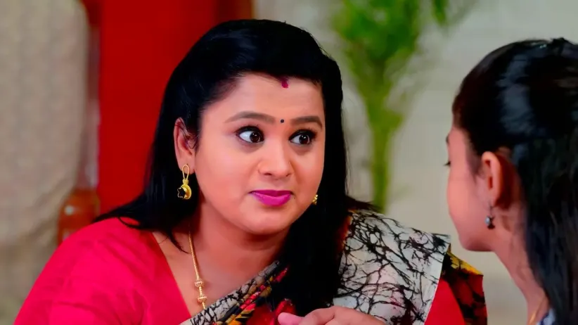 Rasathi Advises Swetha