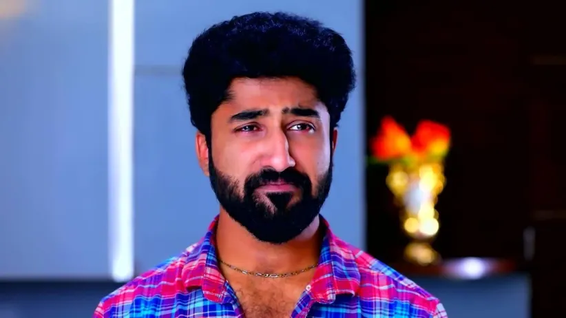 Aishwarya Teases Akhila and Purushothaman | Sembaruthi