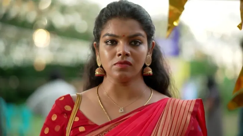 Sushmita Overhears Shalini’s Conversation