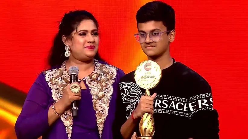 An Emotional Moment for Meera Krishnan | Zee Tamil Kudumba Viruthugal 2023