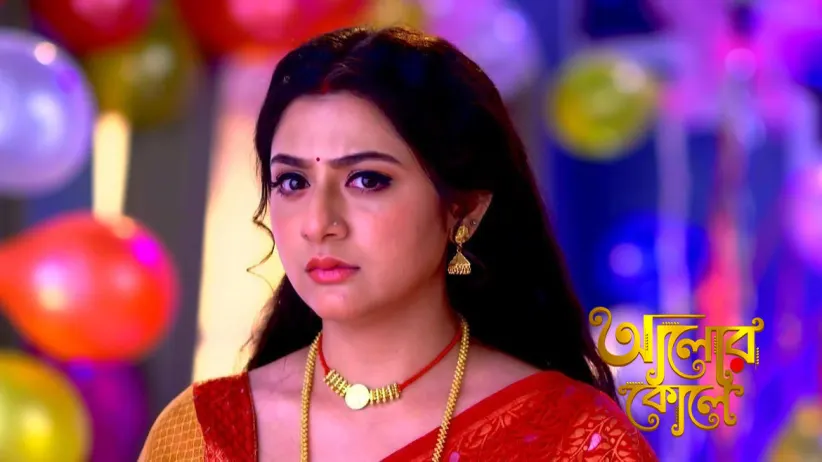 Megha Blames Pupul