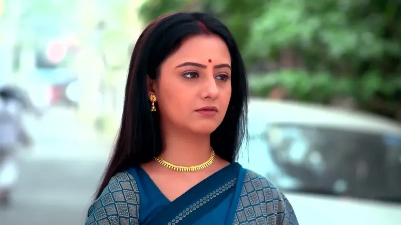 Priyanka Is Pratiksha's Spy | Kar Kache Koi Moner Katha