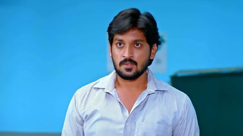 Bettappa Threatens Dhruva with a Gun