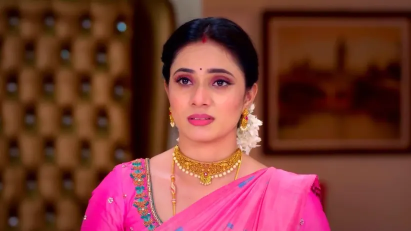 Aishwarya Seeks Balu's Help