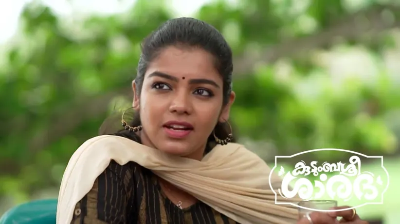 Shalini Speaks to Sushmita