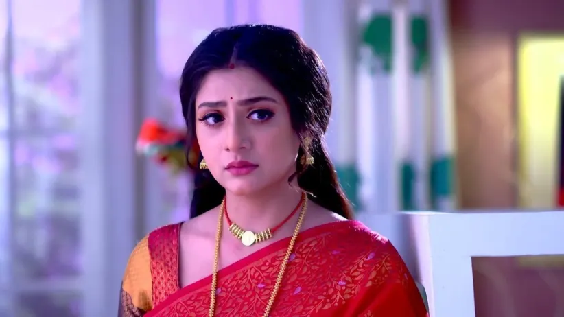 Radha Saves Pupul from Aditya
