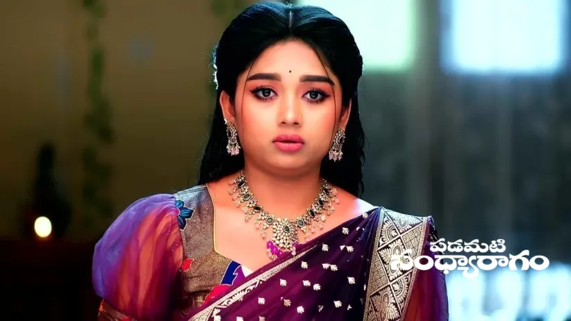 Aadhya Protects Srinu from Charu