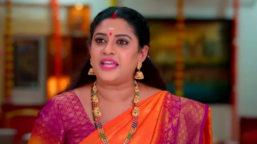 Abhirami Learns about Deepa's Job