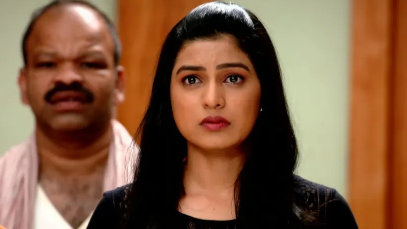 Mahalaxmi Asks Yuvraj to Return Immediately | Tujhya Majhya Sansarala Ani Kaay Hawa