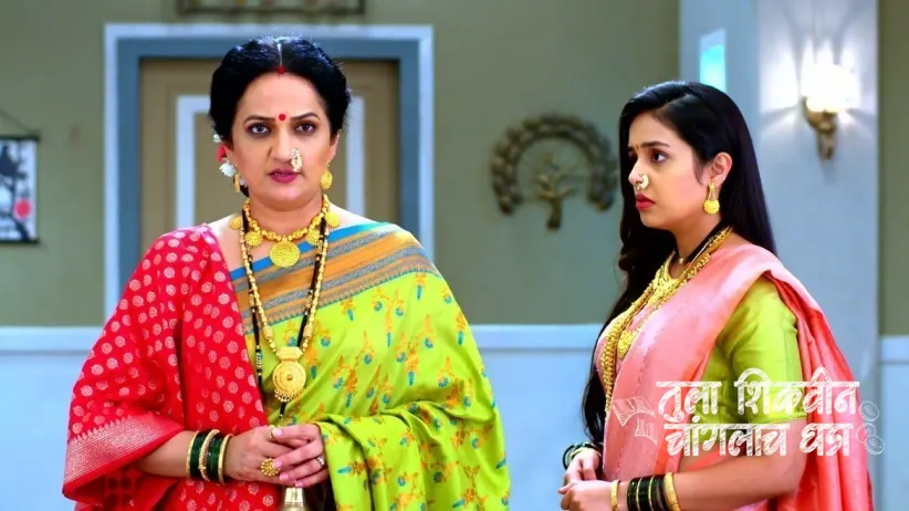 Akshara To Take Charuhas to the Doctor