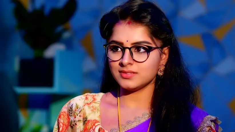 Seetha Invites Madhumeetha to Mahalakshmi’s House