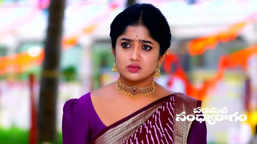 Aadhya Tries to Prove Her Love for Srinu