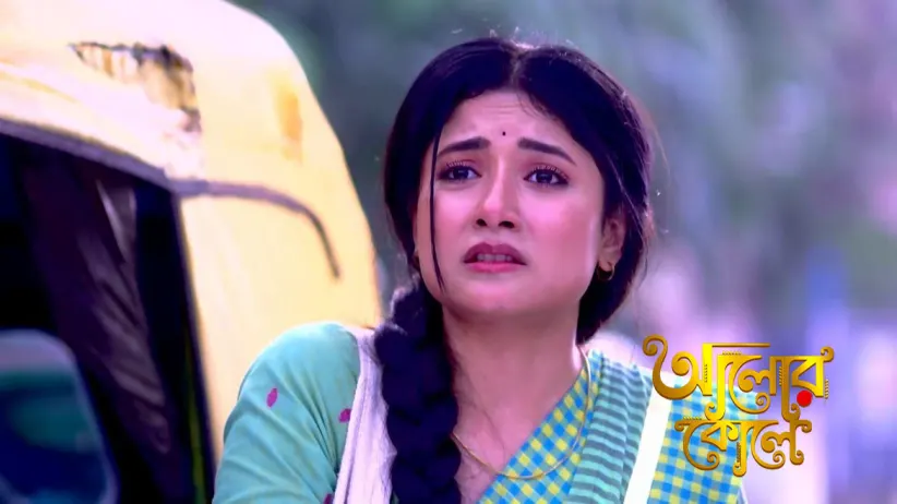 Radha Tries to Rescue Pupul