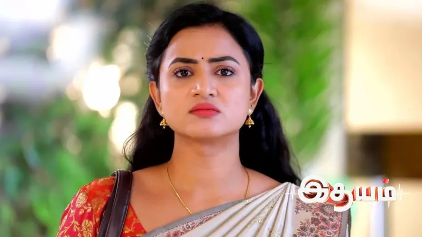 Bharathi's Request Leaves Saradha Agitated