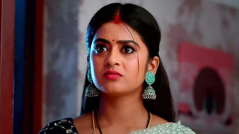 Manisha Gets Ready for Her Engagement