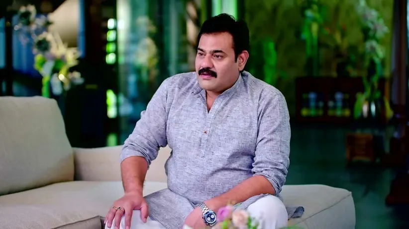 A Builder Threatens Sadashiva