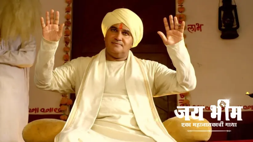 Dhansukh and Mangesh Argue with Gopal