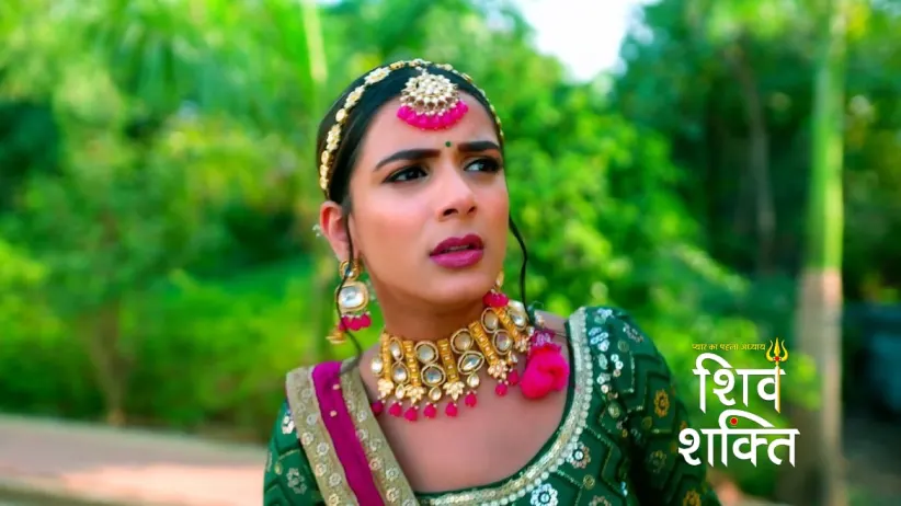 Shakti Runs into Kartik at His School