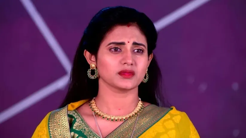 Indu Tries to Slap Khusi