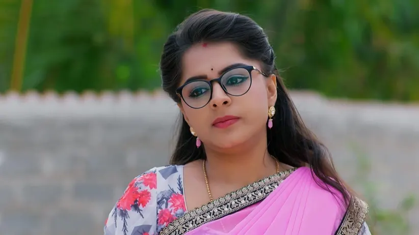 Seetha Vows to Teach Giridhar’s Family a Lesson