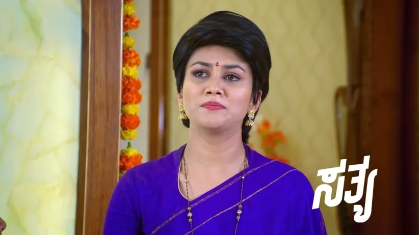 Urmila Stands in Support of Padma