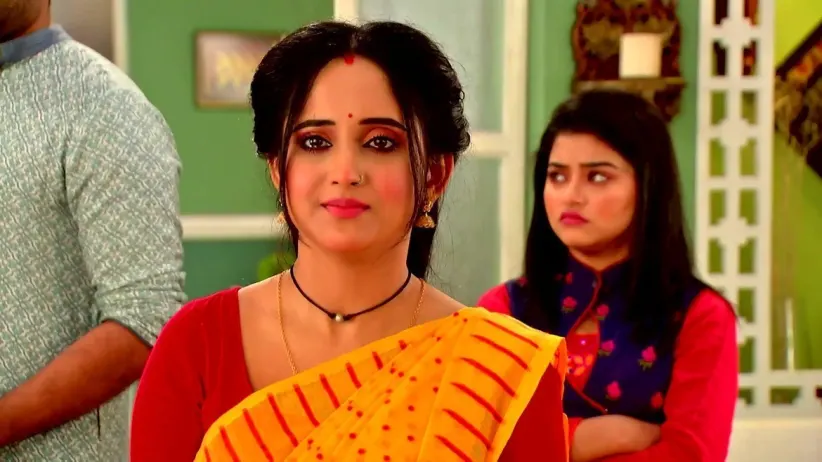 Ratul Makes Fun of Indra and Sreetama