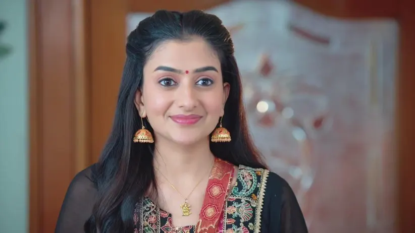 Rishi Mentions that Shivika Is Not Her Daughter