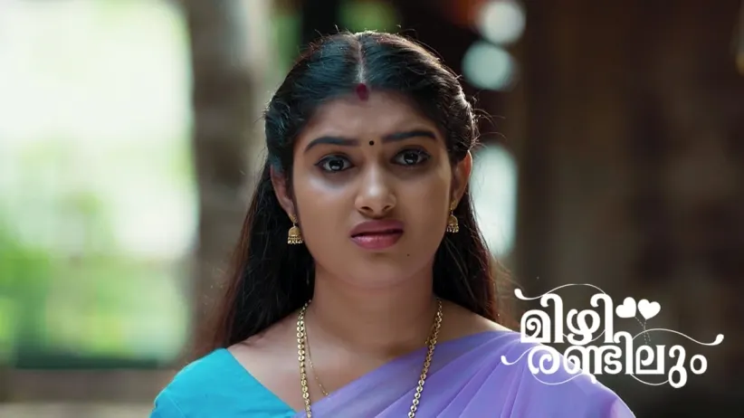 Lakshmi Decides to Take ‘Akhanda Jyothi’
