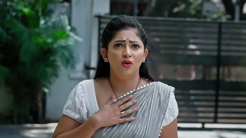 Ram Murthy Tries to Rush to the Temple