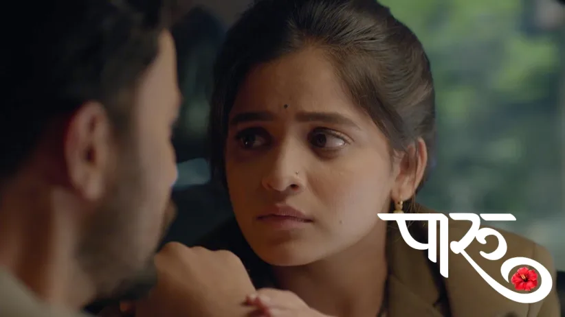 Aditya Saves Paaru from the Goons