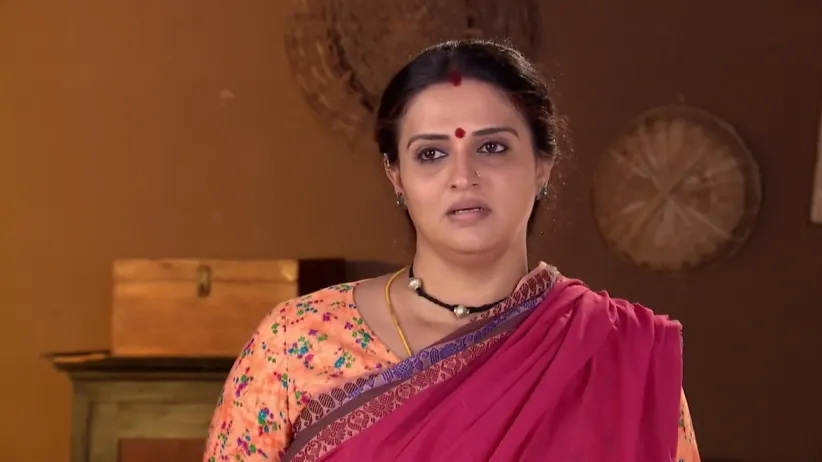 An Ill Omen Worries Mahadevi and Parameshi | Naagamandala