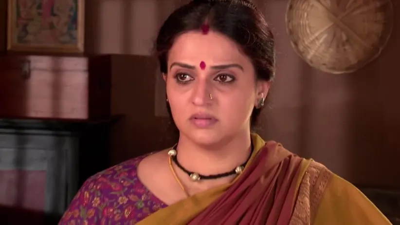 Bhadravathi Calls Mahadevi Barren | Naagamandala