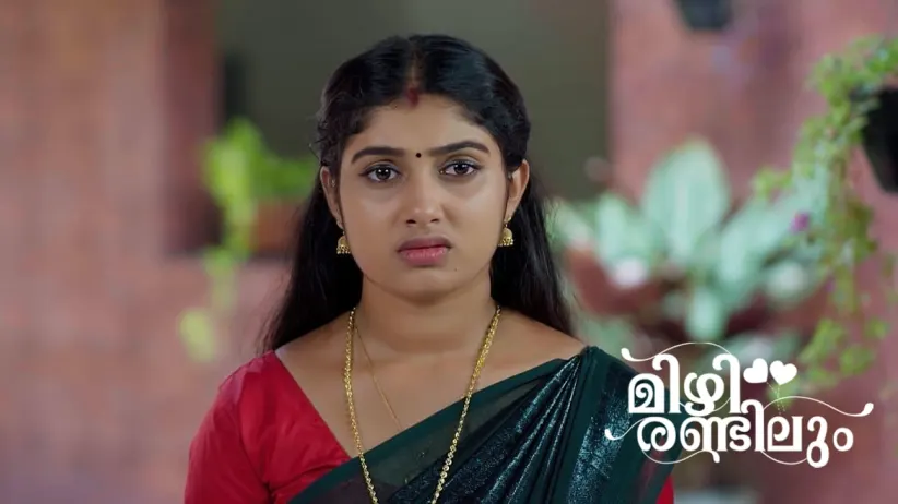 Swathi Falls as She Tries to Walk
