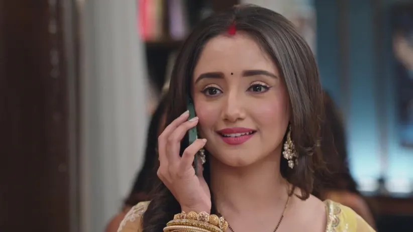 Purvi Speaks with Krishna over a Phone Call