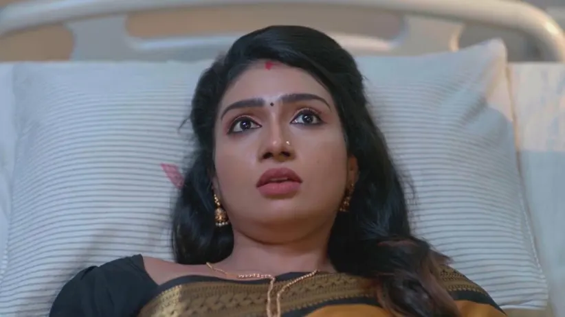Jayaram Has a Word with Meenakshi