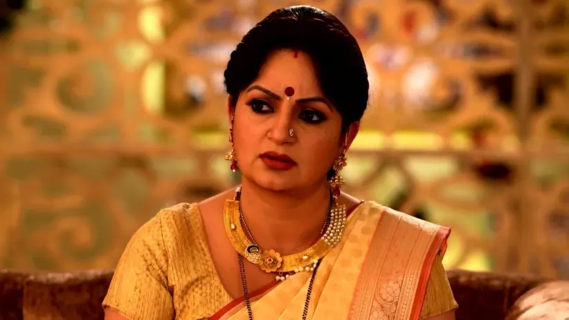 Santoshi Overhears Bitu's Conversation