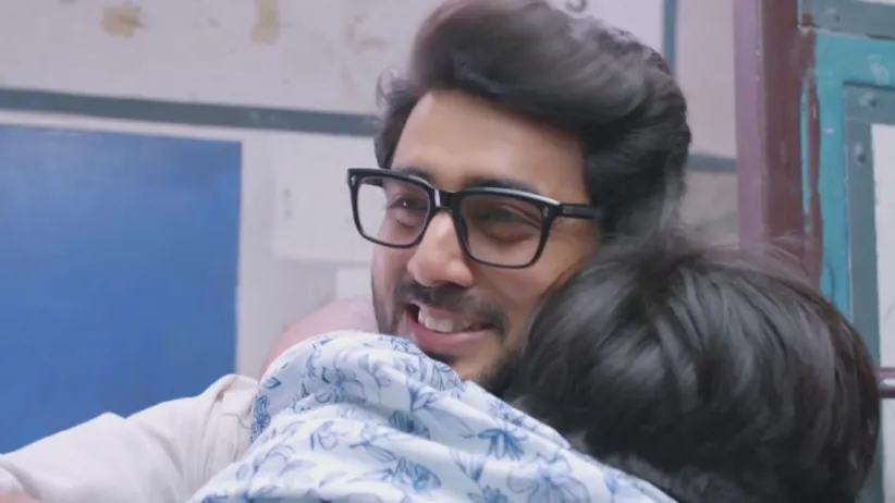 Bunny Hugs Akash