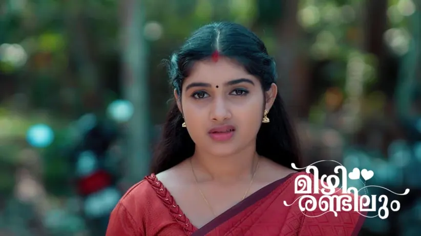 Sreedevi Learns that Lakshmi is Her Daughter-in-law