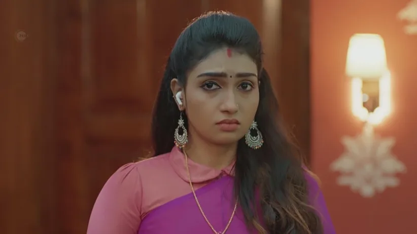 Nandhini Stops Rajalakshmi