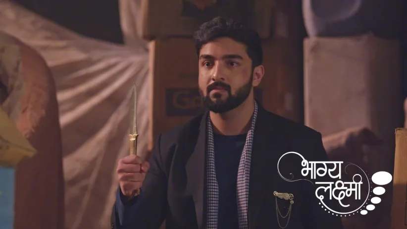 Ranjeet Makes Lakshmi and Rishi Unconscious