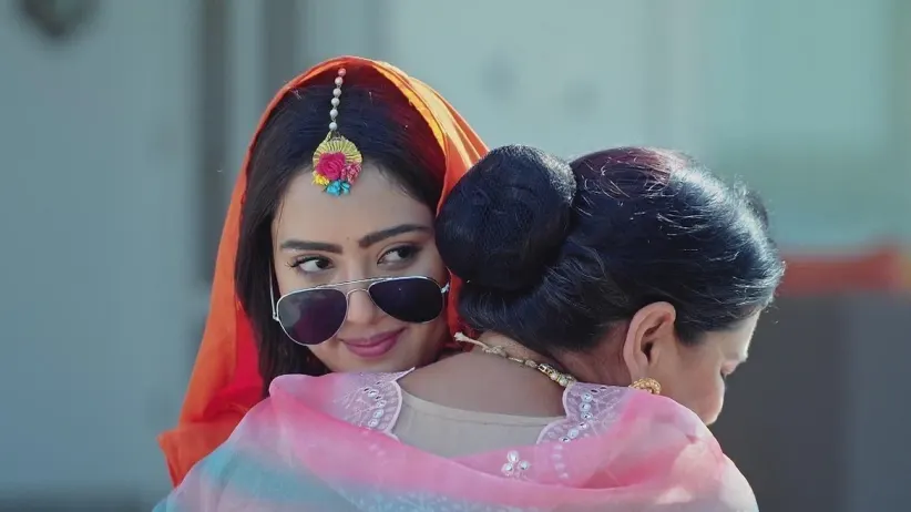 DJ’s Mother Welcomes Heer Warmly