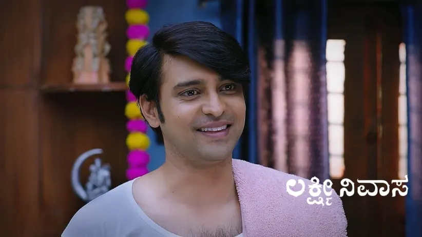 Jahnavi Gives Jayanth an Oil Bath