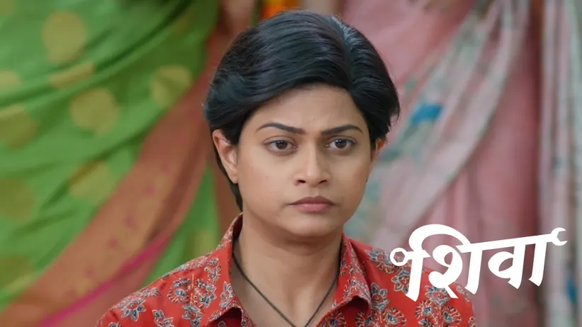 Shiva saves the Desai's Gudi from Falling
