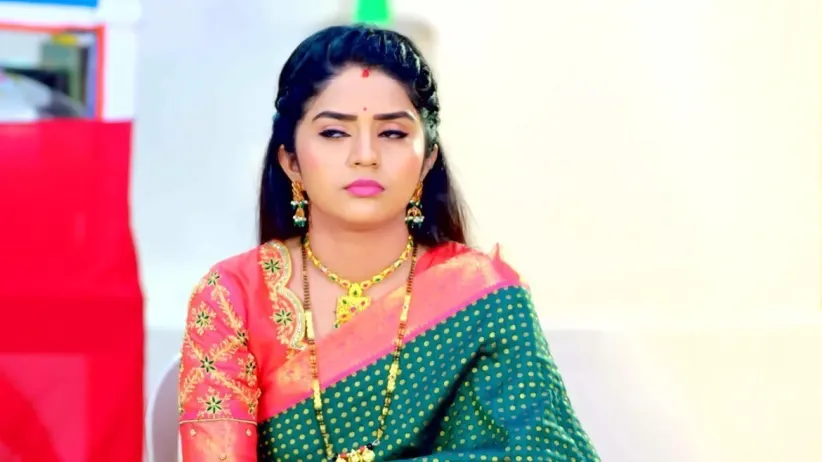 Anu's Horoscope Surprises Sharada Devi