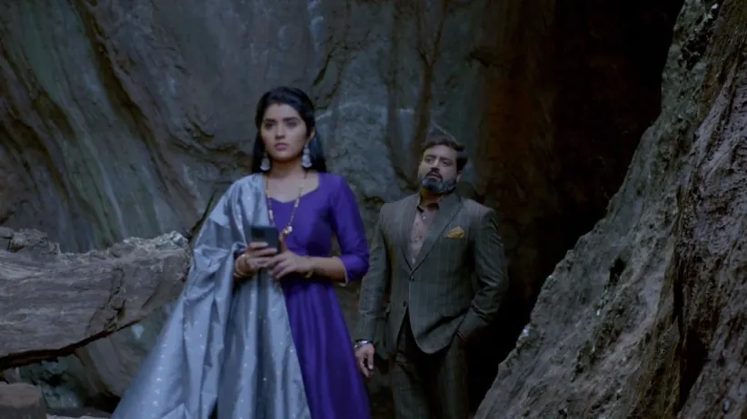 Aryavardhan Takes Anu to Yana