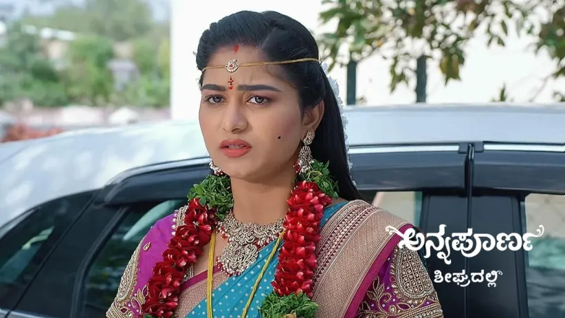 Avani Stops Kavya from Attempting Suicide