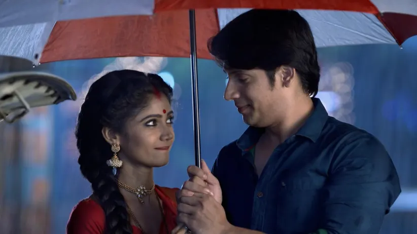Arya and Santoshi Spend Time Alone
