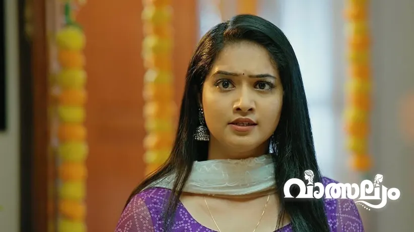 Karthik Speaks in Favour of Meenakshi