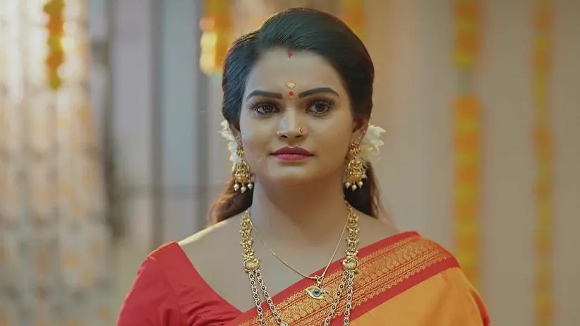 Savithri Stops Nandhini | Valsalyam